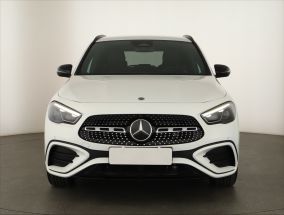 Mercedes-Benz GLA - 2024