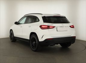 Mercedes-Benz GLA - 2024