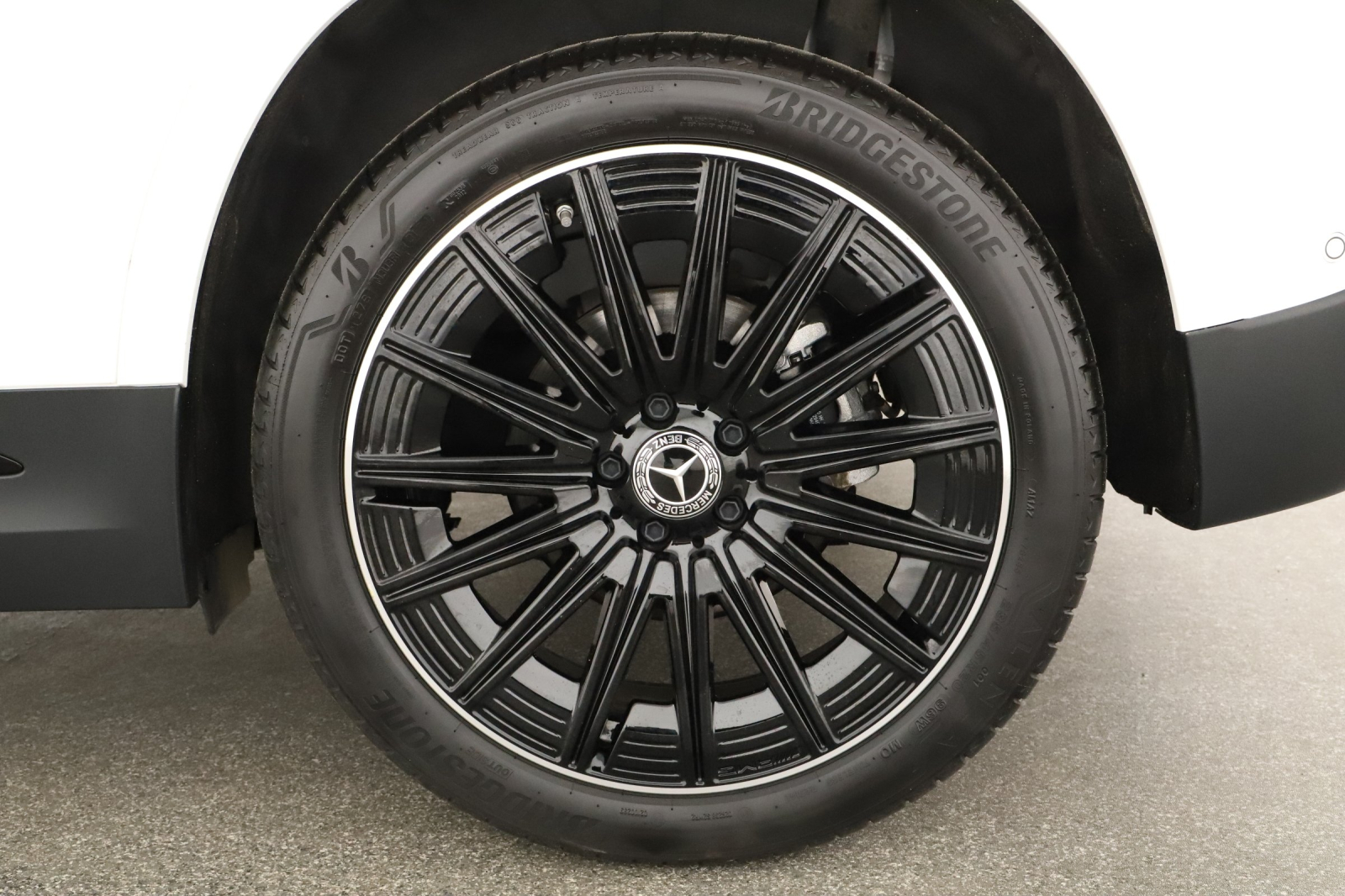 Mercedes-Benz GLA - 2024