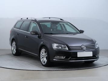 Volkswagen Passat, 2011