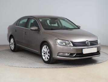 Volkswagen Passat, 2012