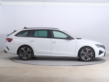 Škoda Octavia - 2025