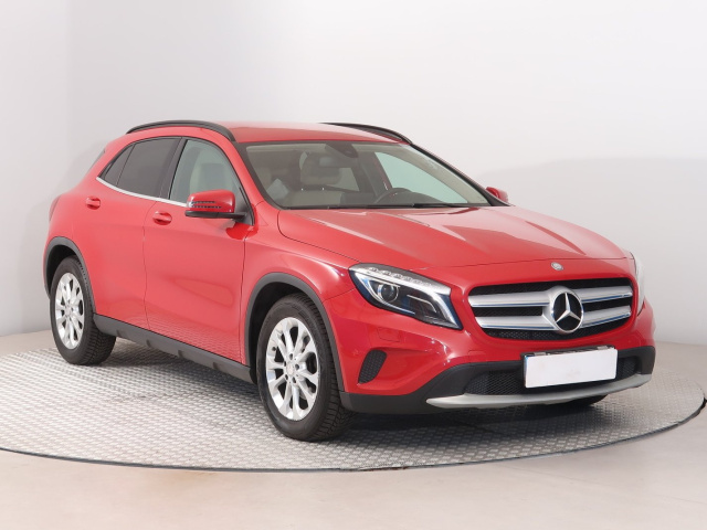 Mercedes-Benz GLA 2016