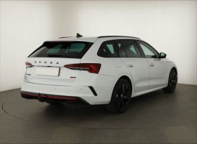 Škoda Octavia - 2024