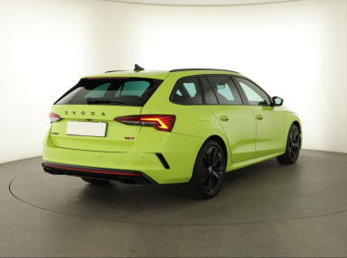 Škoda Octavia - 2024