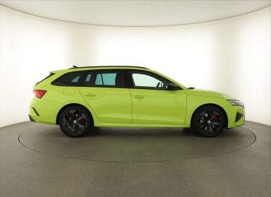 Škoda Octavia - 2024
