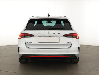Škoda Octavia - 2024