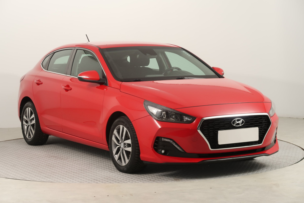 Hyundai i30 Fastback, 2018, 1.0 T-GDI, 88kW