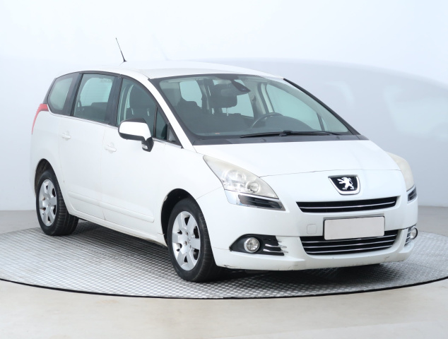 Peugeot 5008 2011