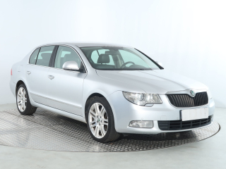 Škoda Superb, 2011