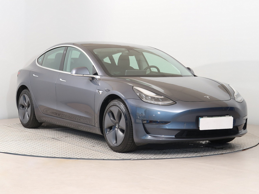 Tesla Model 3 Long Range 4WD 76kWh, 2020, Long Range 4WD 76kWh, 324kW, 4x4