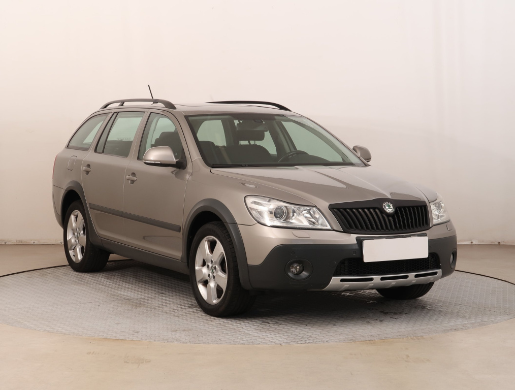 Škoda Octavia Scout, 2012, 2.0 TDI, 103kW, 4x4