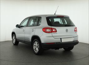 Volkswagen Tiguan - 2010