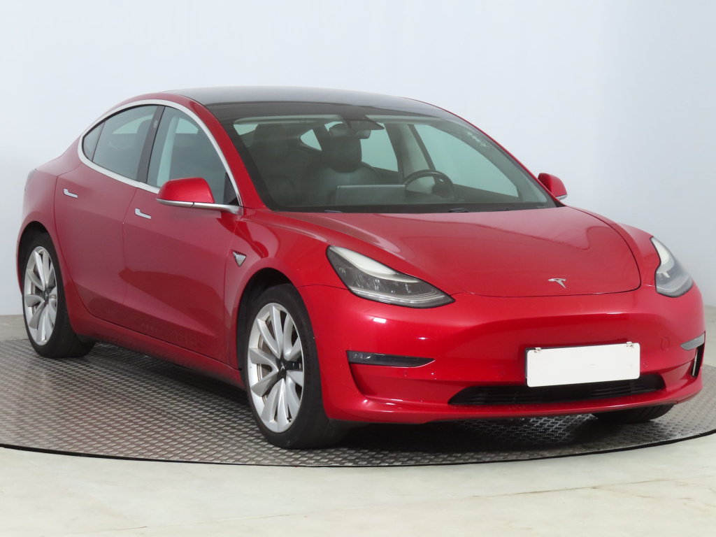 Tesla Model 3 Long Range 4WD 76kWh, 2019, Long Range 4WD 76kWh, 324kW, 4x4