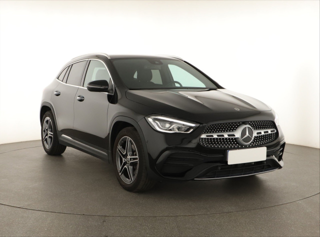 Mercedes-Benz GLA 2023