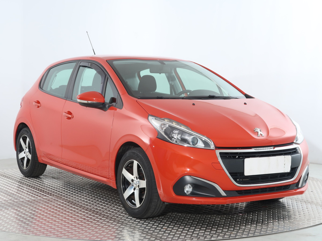 Peugeot 208, 2015, 1.2 PureTech, 60kW