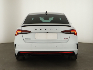 Škoda Octavia - 2024