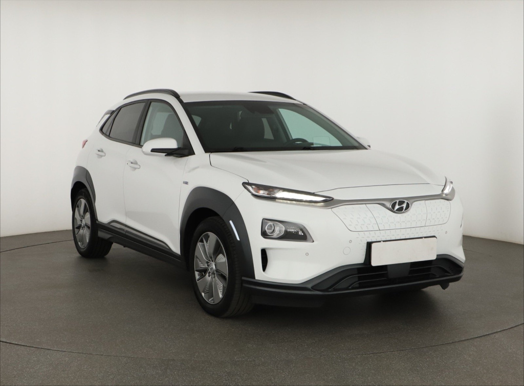 Hyundai Kona Electric 64 kWh, 2020, Electric 64 kWh, 150kW