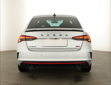 Škoda Octavia - 2024