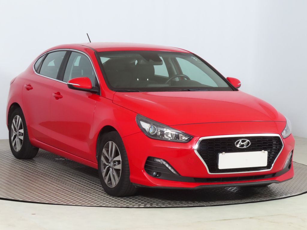 Hyundai i30 Fastback, 2018, 1.0 T-GDI, 88kW