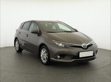 Toyota Auris, 2016