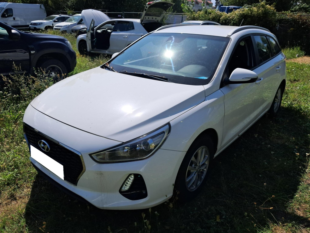 Hyundai i30, 2017, 1.0 T-GDI, 88kW