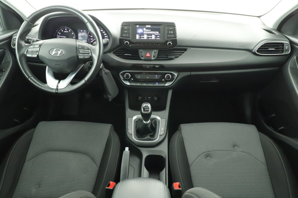 Hyundai i30, 2018, 1.0 T-GDI, 88kW