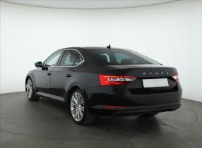 Skoda Superb - 2019