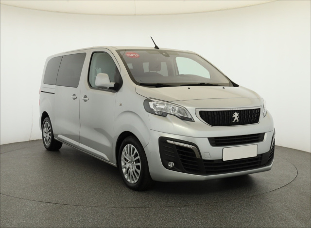 Peugeot Traveller 2018