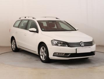 Volkswagen Passat, 2011