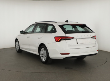 Škoda Octavia - 2023