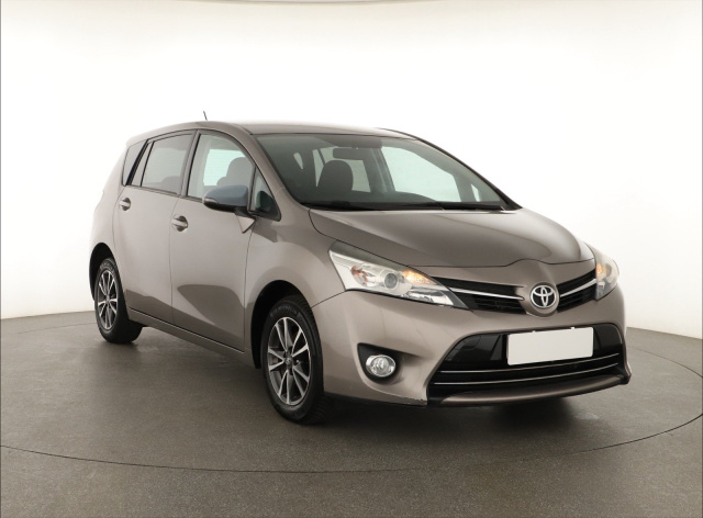 Toyota Verso 2014