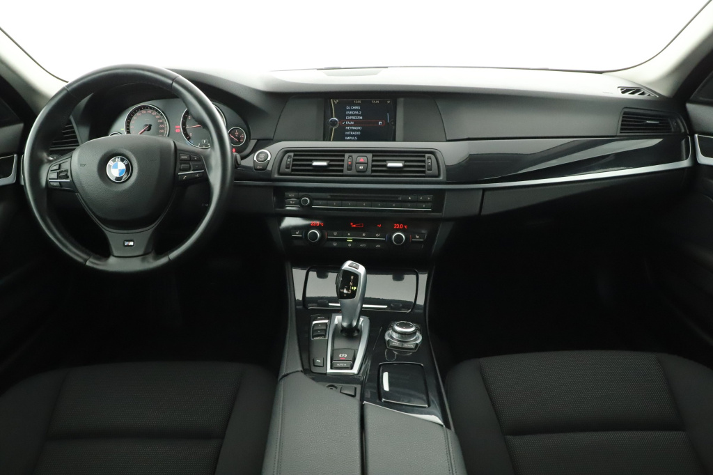 BMW 528i, 2012, 528i, 180kW