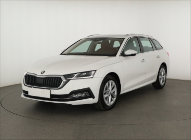 Škoda Octavia - 2023