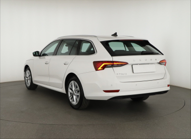 Škoda Octavia - 2023