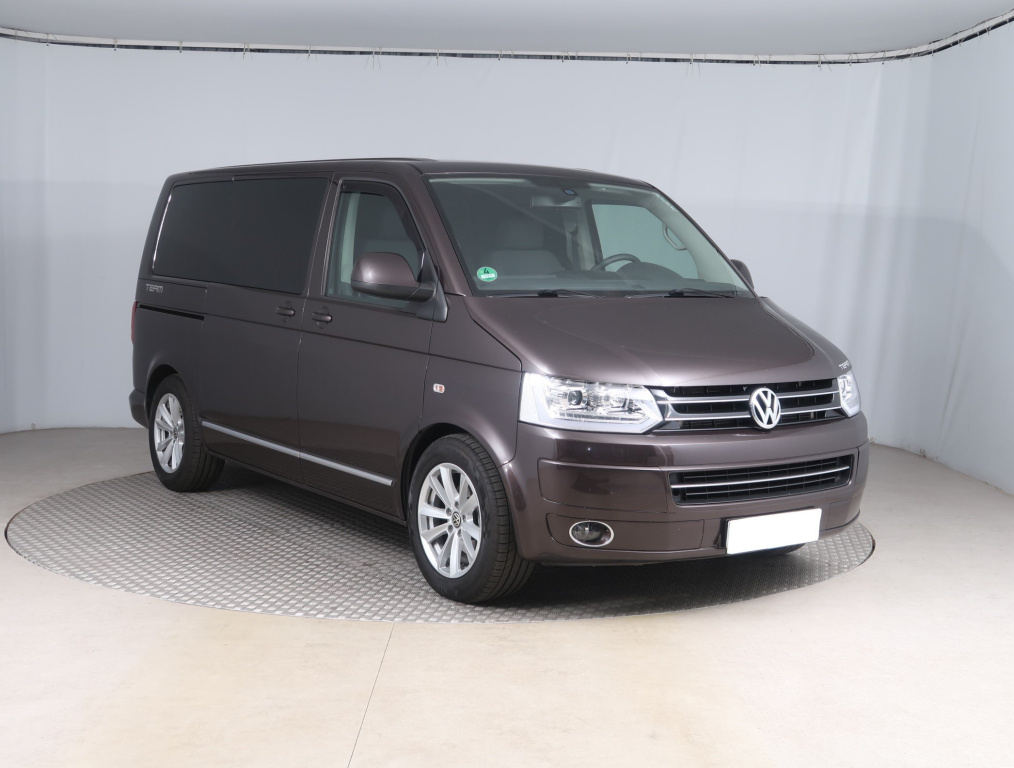 Volkswagen Multivan, 2010, 2.0 TDI, 103kW