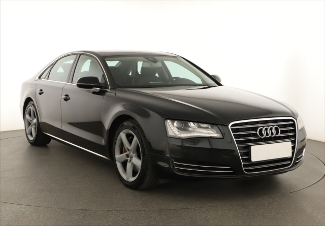 Audi A8 2011