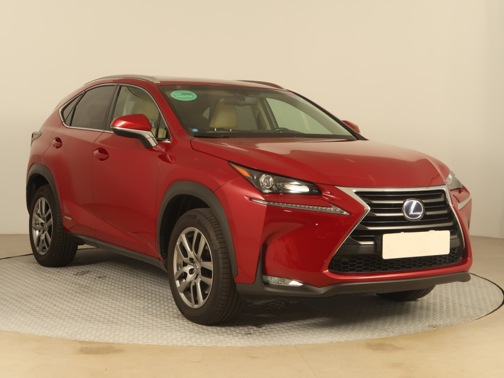 Lexus NX, 2016, 300h, 145kW, 4x4