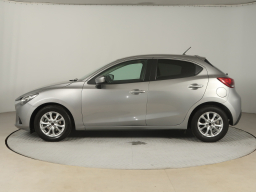 Mazda 2 2015