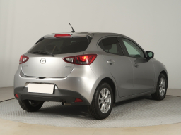 Mazda 2 2015