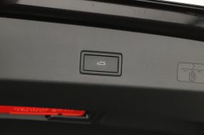 Volkswagen Golf - 2023