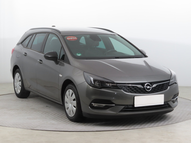 Opel Astra 2021