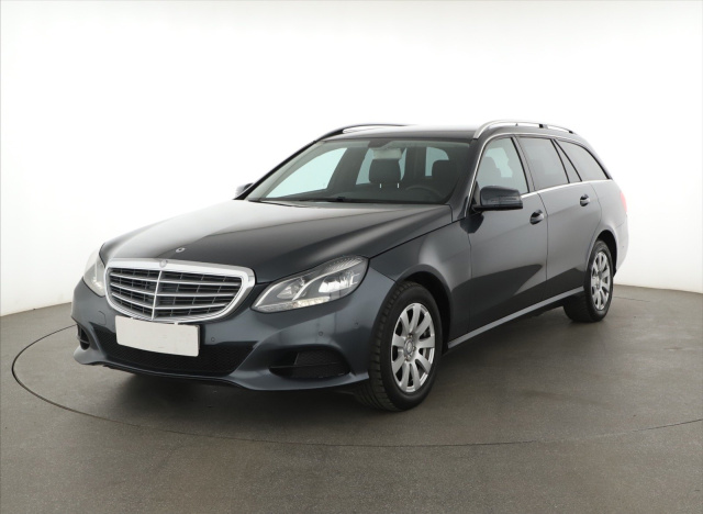 Mercedes-Benz E 220 BlueTEC