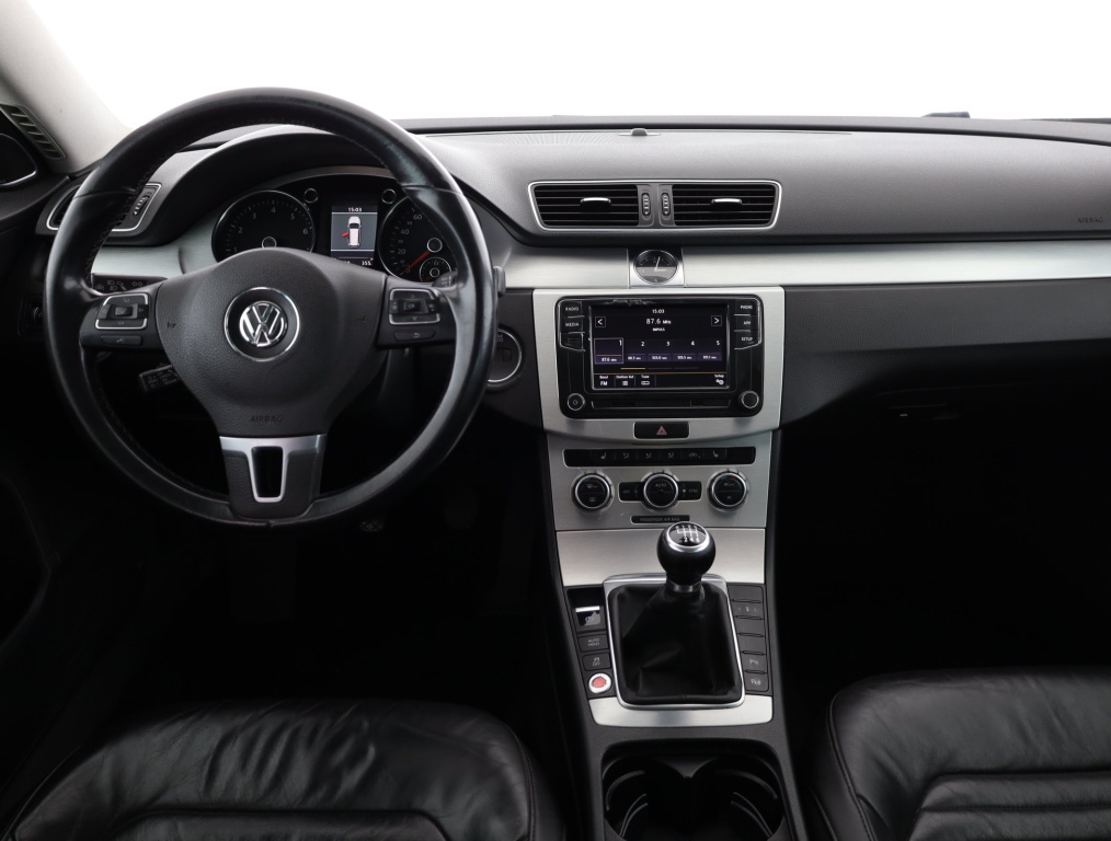 Volkswagen Passat, 2012, 2.0 TSI, 155kW