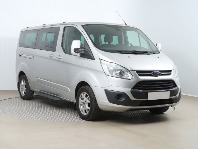 Ford Tourneo Custom 2013