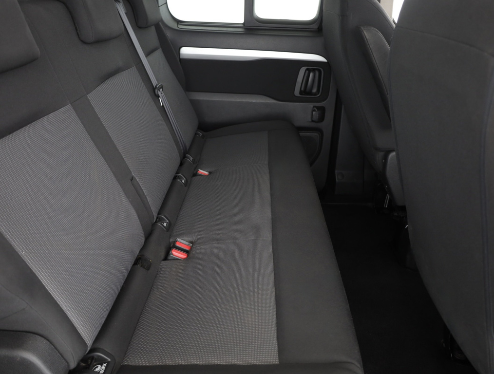 Peugeot Traveller