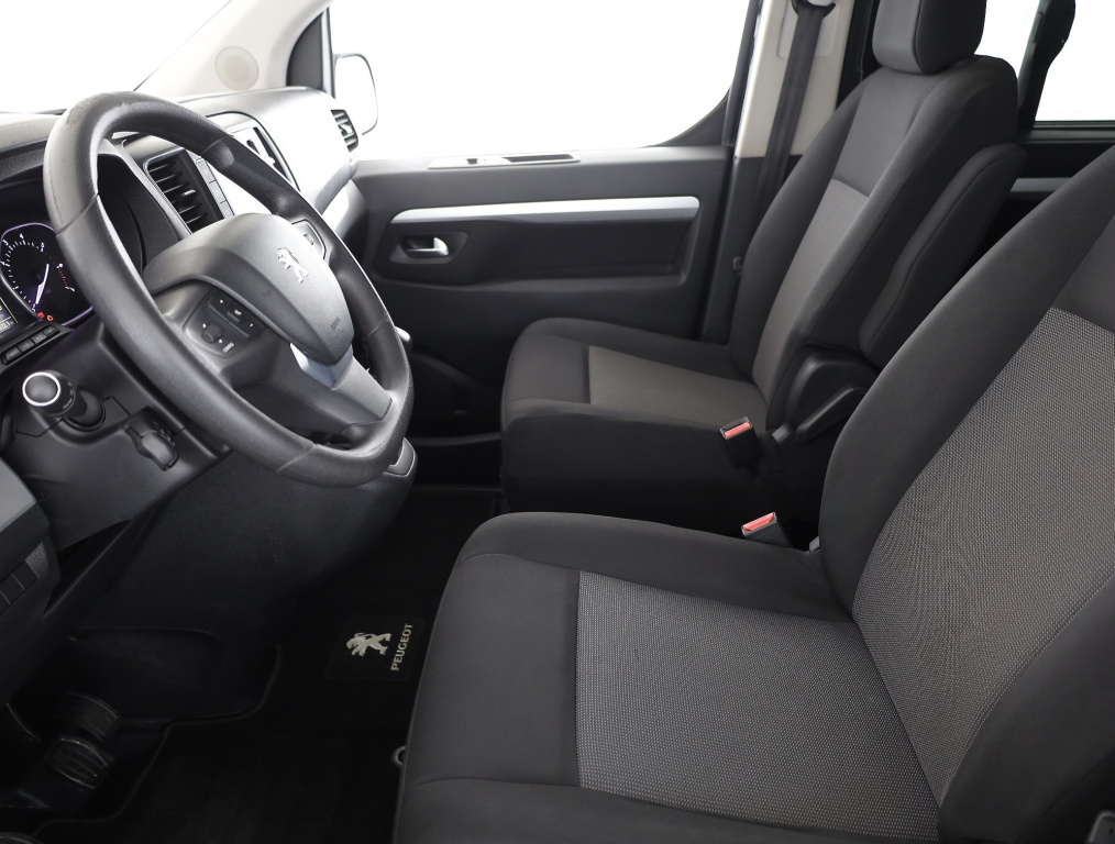 Peugeot Traveller