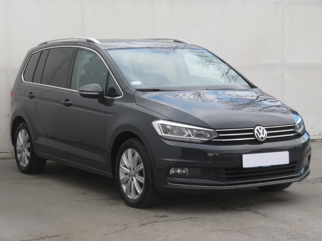 Volkswagen Touran, 2020, 1.5 TSI, 110kW