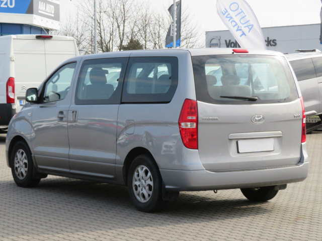 Hyundai H-1 Tour