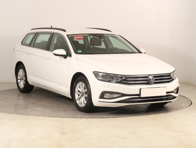 Volkswagen Passat 2021